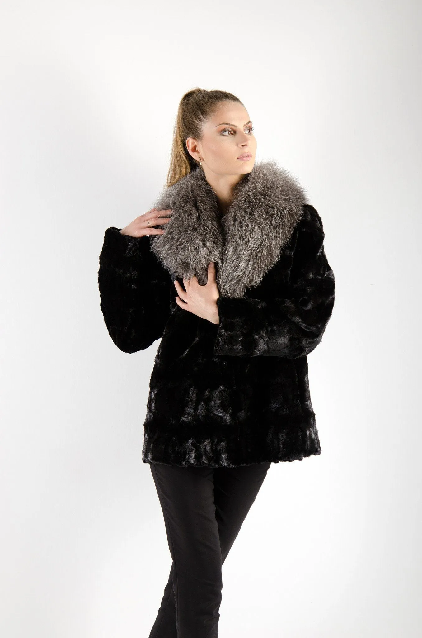 26 | Black Mink Fur Jacket Fox Collar Trim